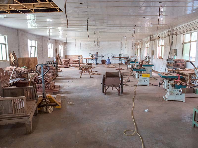 青冈楼梯地板柜门的油漆修复-14