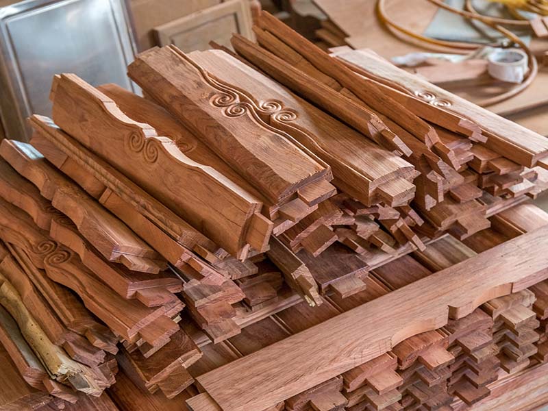 青冈楼梯地板柜门的油漆修复-12