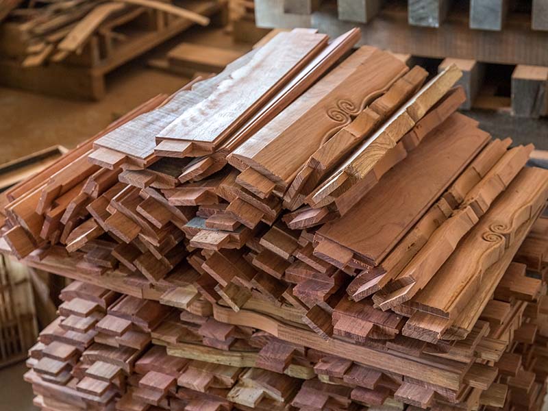 青冈楼梯地板柜门的油漆修复-13