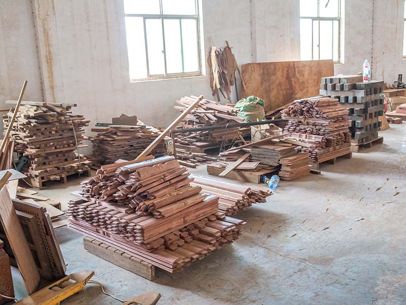 青冈楼梯油漆修复价格