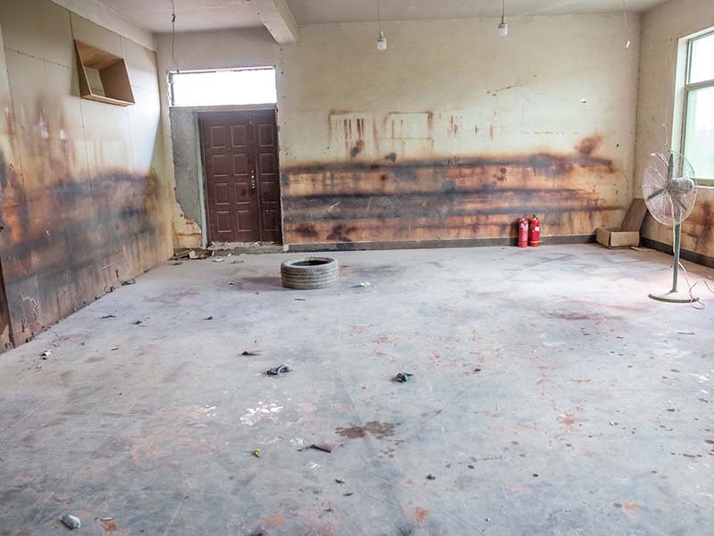 青冈柜门油漆修复费用