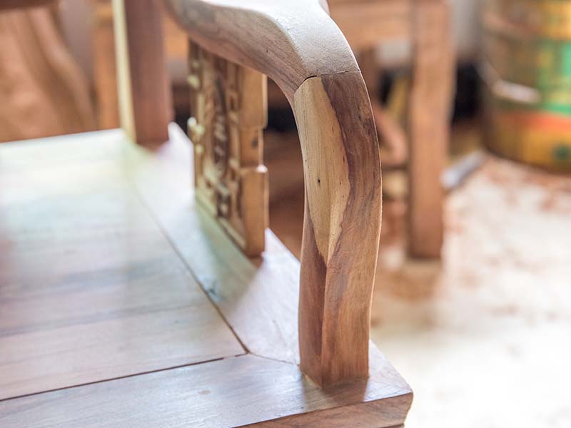 青冈家具改色翻新多少钱