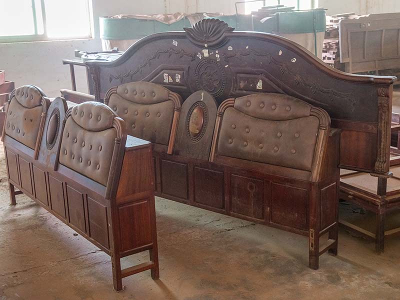 青冈红木家具维修翻新