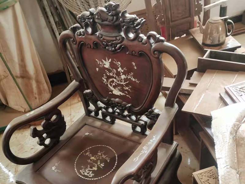 青冈旧红木家具维修